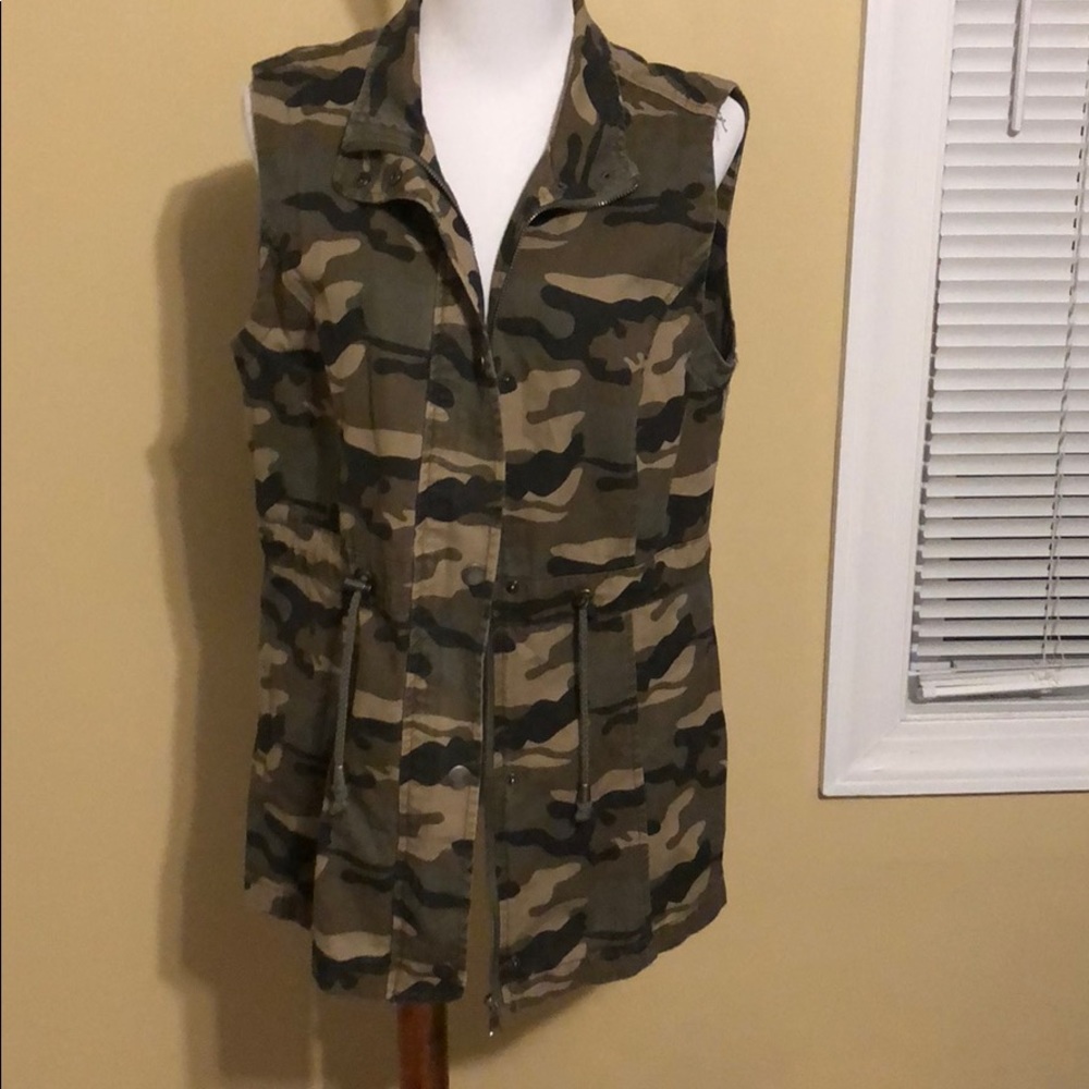 Camo fashion vest